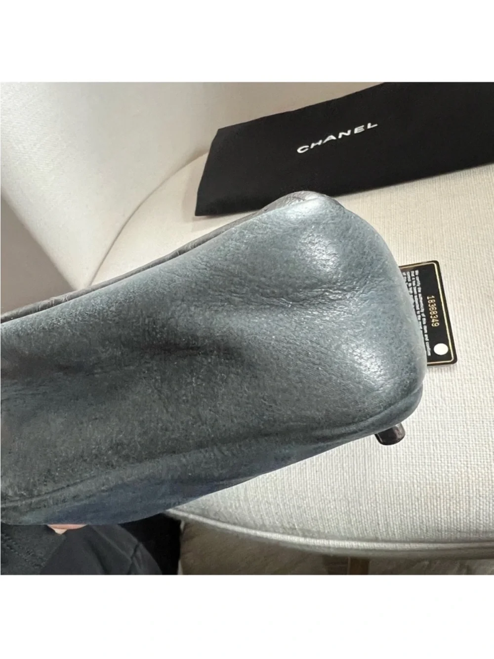 Authentic two tone lambskin Chanel bag - Picture 11 of 14